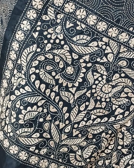 Tussar silk stole with kantha hand-embroidery, made in Santiniketan – (TSSK0013) - Image 3