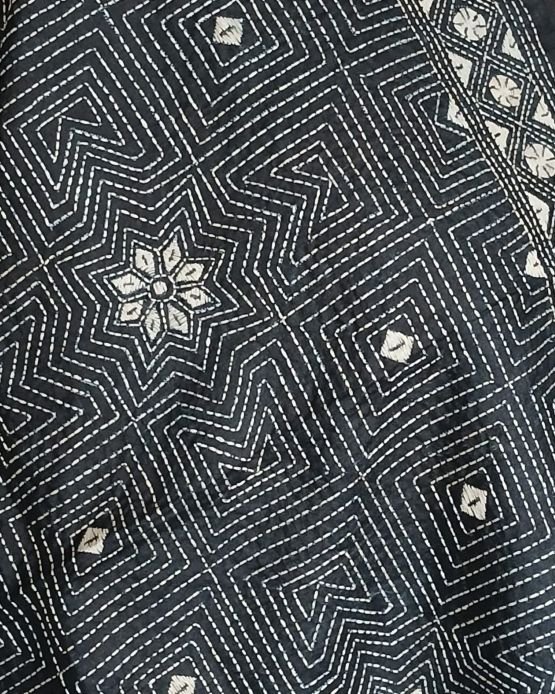 Tussar silk stole with kantha hand-embroidery, made in Santiniketan – (TSSK0015) - Image 3