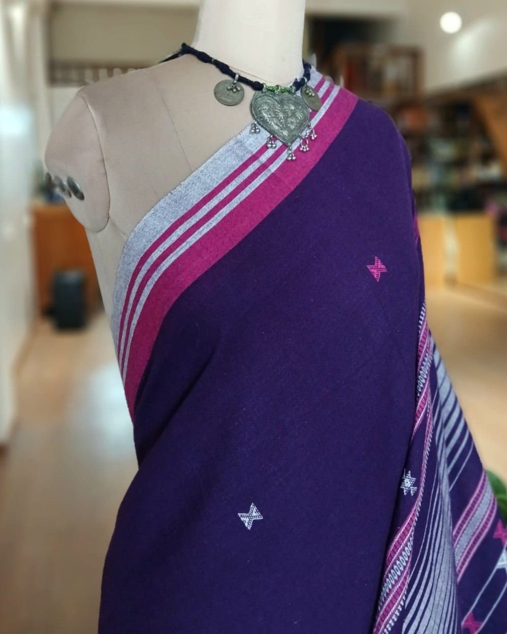 Bhujodi Saree handwoven in Kala Cotton – (BHUJ1013) - Image 7