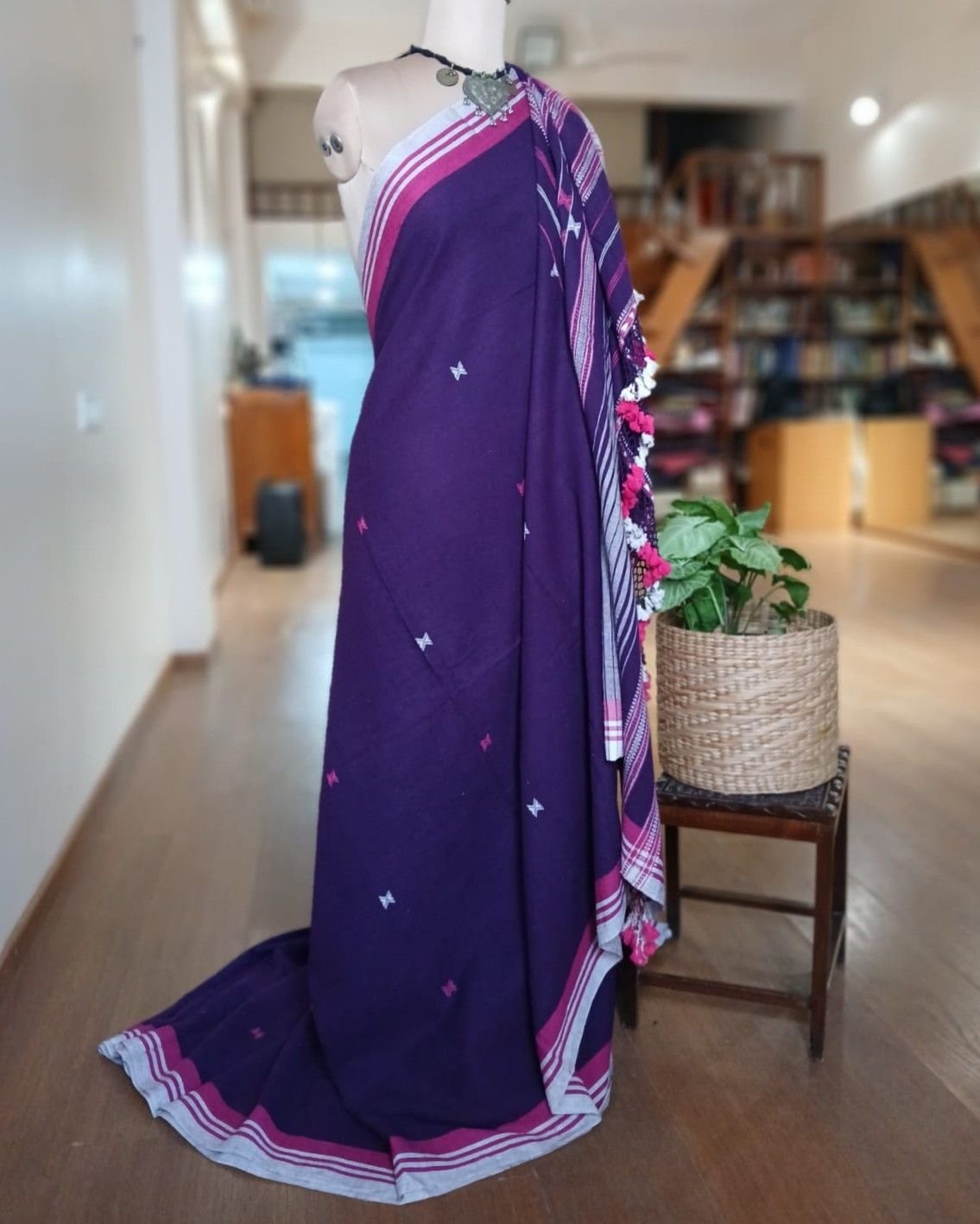 Bhujodi Saree handwoven in Kala Cotton – (BHUJ1013)