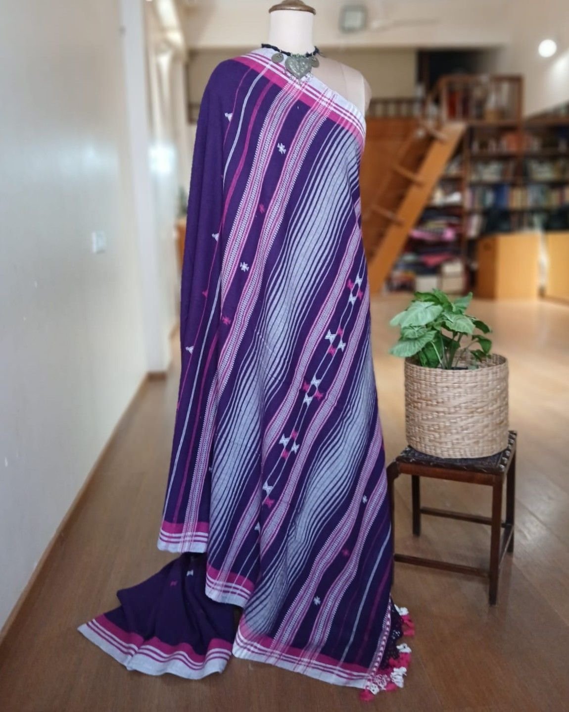 Bhujodi Saree handwoven in Kala Cotton – (BHUJ1013) - Image 3