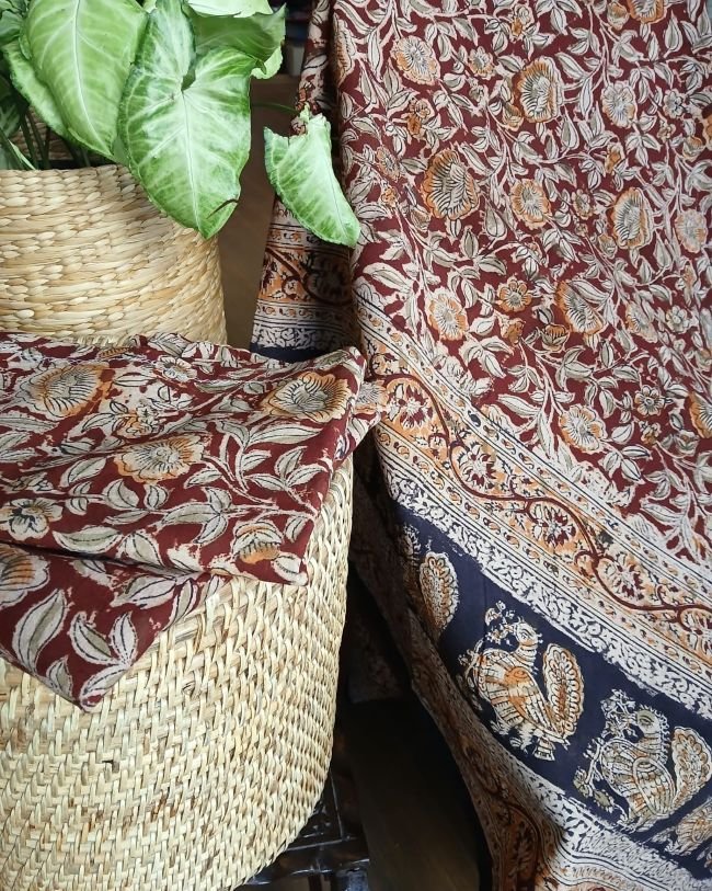 Natural Dyes Pedana Kalamkari Handblock Bedsheet Set - (NDKB0009) - Image 2