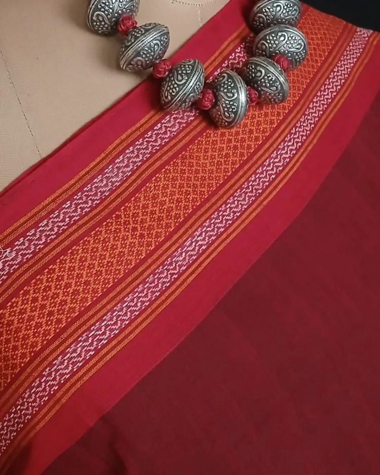 Classic Handwoven 40-count Kandangi from Chettinad - (CHKS0024) - Image 4