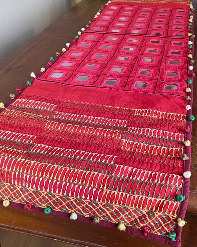 Festive Table Runner with mirrorwork – (FESTRUN007) - Image 2