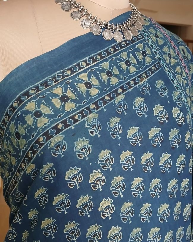 Barmer Ajrakh with Embroidered Palla Mul Cotton Saree – (AMCE1117) - Image 3