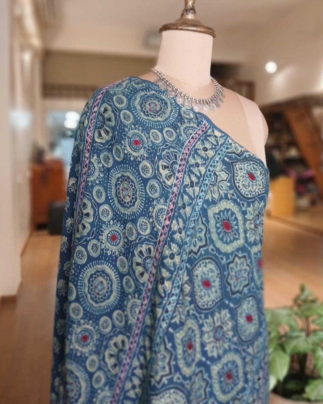 Barmer Ajrakh with Embroidered Palla Mul Cotton Saree – (AMCE1117) - Image 9