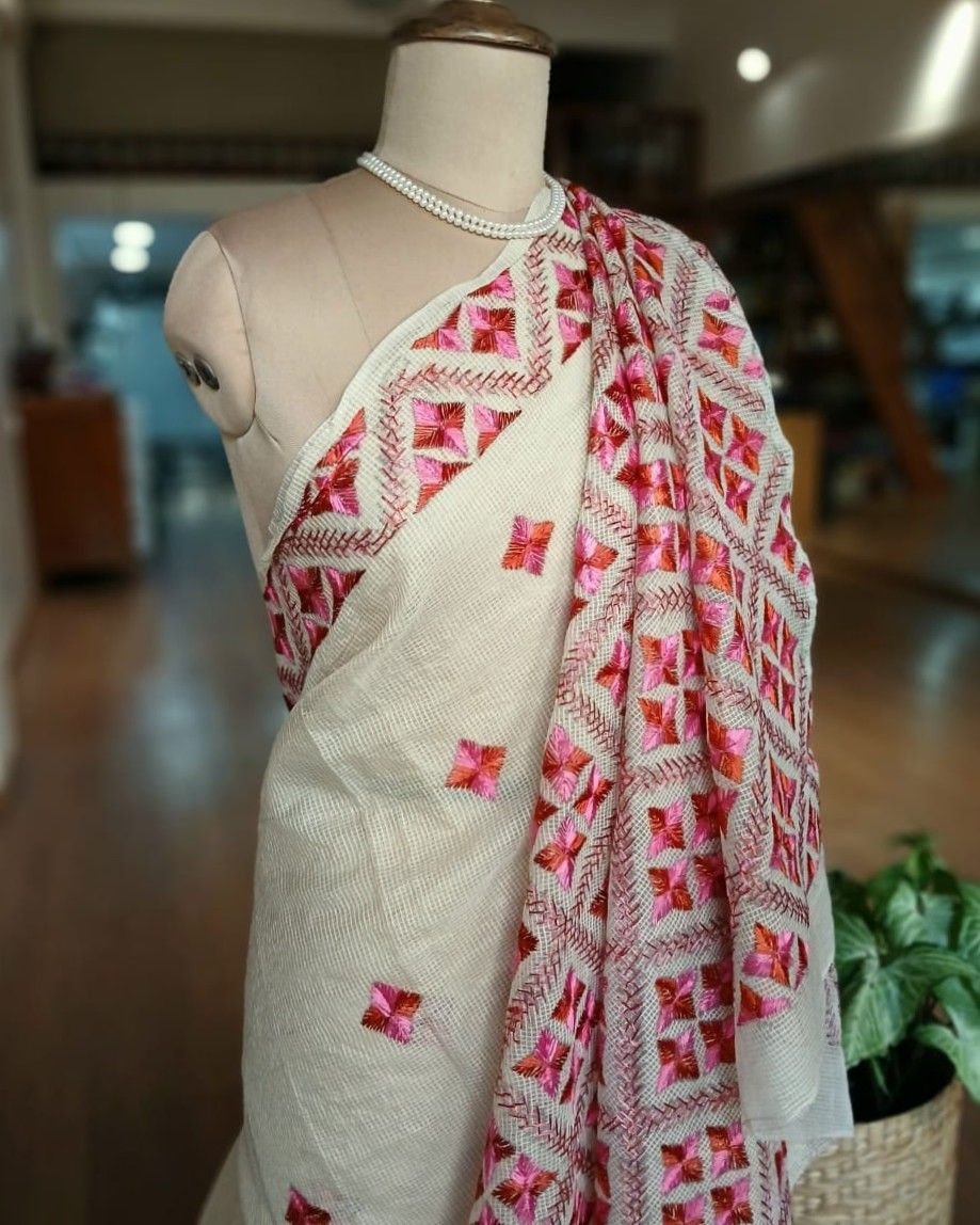 Phulkari Hand Embroidered Saree from Punjab -(PHES0005) - Image 4