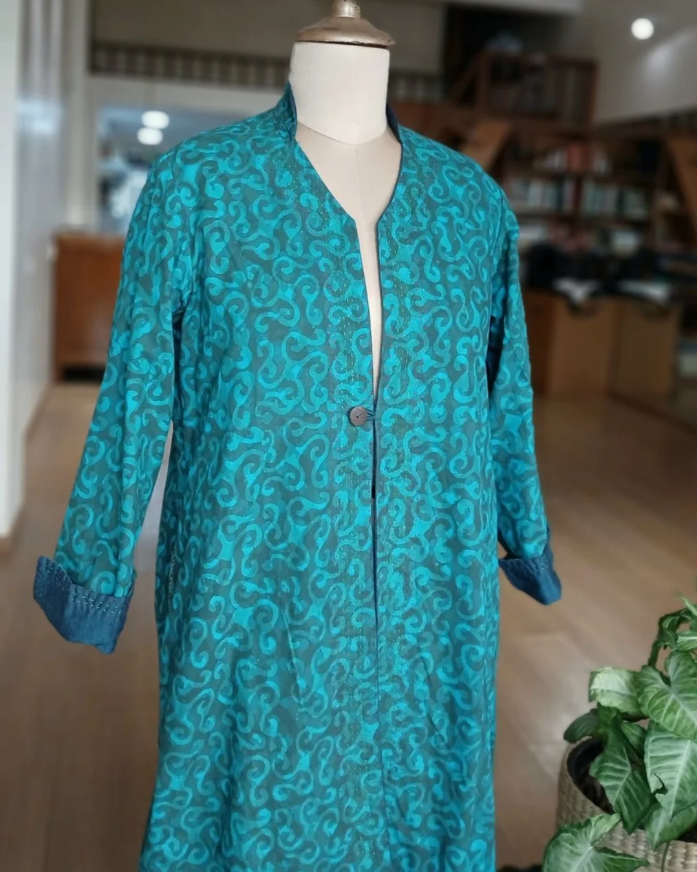 Reversible Two-in-One Long Jacket Size 2 – (RCDJ0015) - Image 3