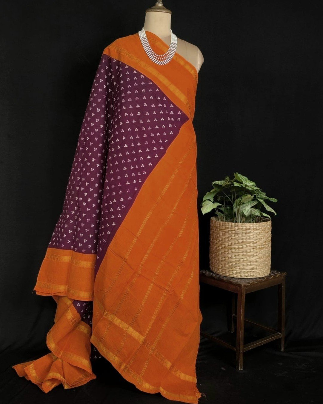 Hand-knotted Madurai Sungudi Cotton Saree- (HKSS0010) - Image 8