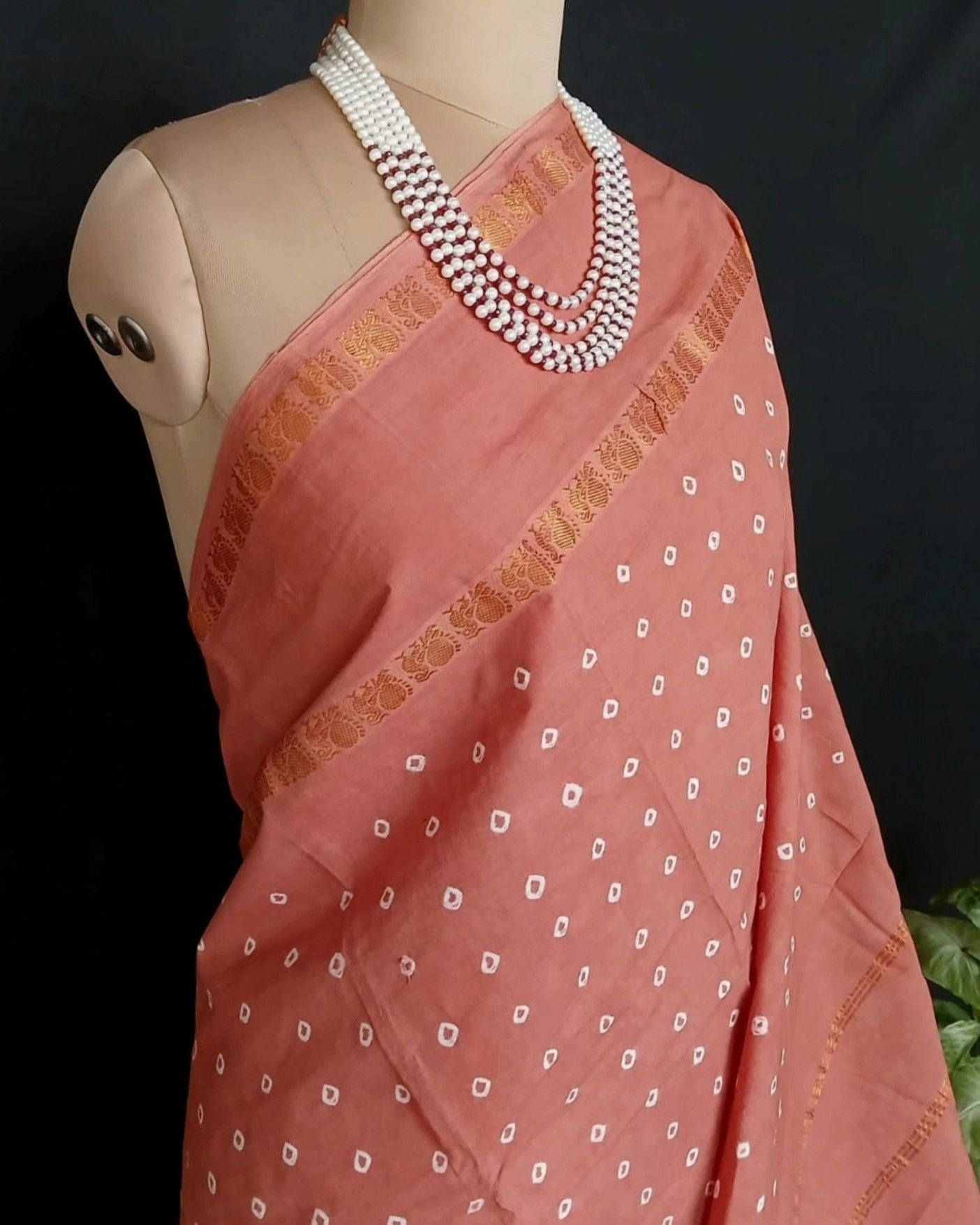 Hand-knotted Madurai Sungudi Cotton Saree- (HKSS0015) - Image 7