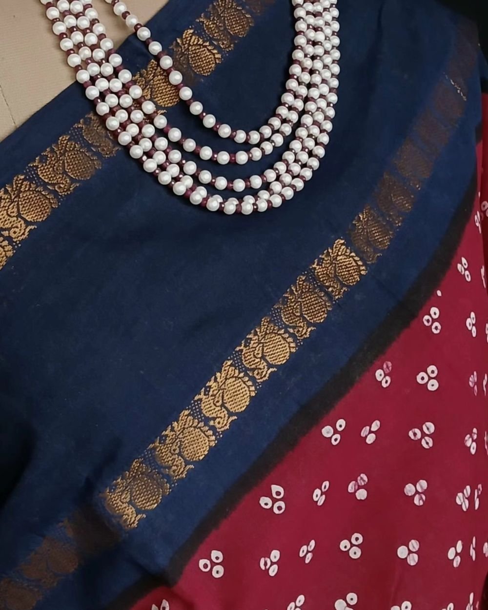Hand-knotted Madurai Sungudi Cotton Saree- (HKSS0016) - Image 3