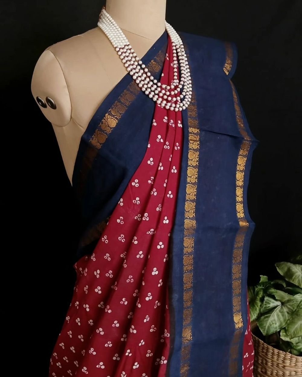 Hand-knotted Madurai Sungudi Cotton Saree- (HKSS0016) - Image 4