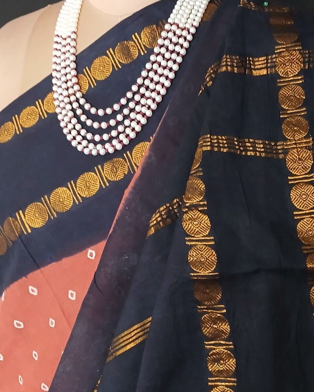 Hand-knotted Madurai Sungudi Cotton Saree- (HKSS0017) - Image 6