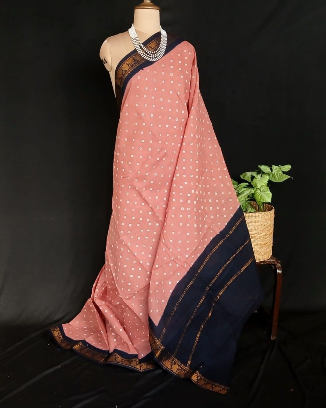 Hand-knotted Madurai Sungudi Cotton Saree- (HKSS0019)