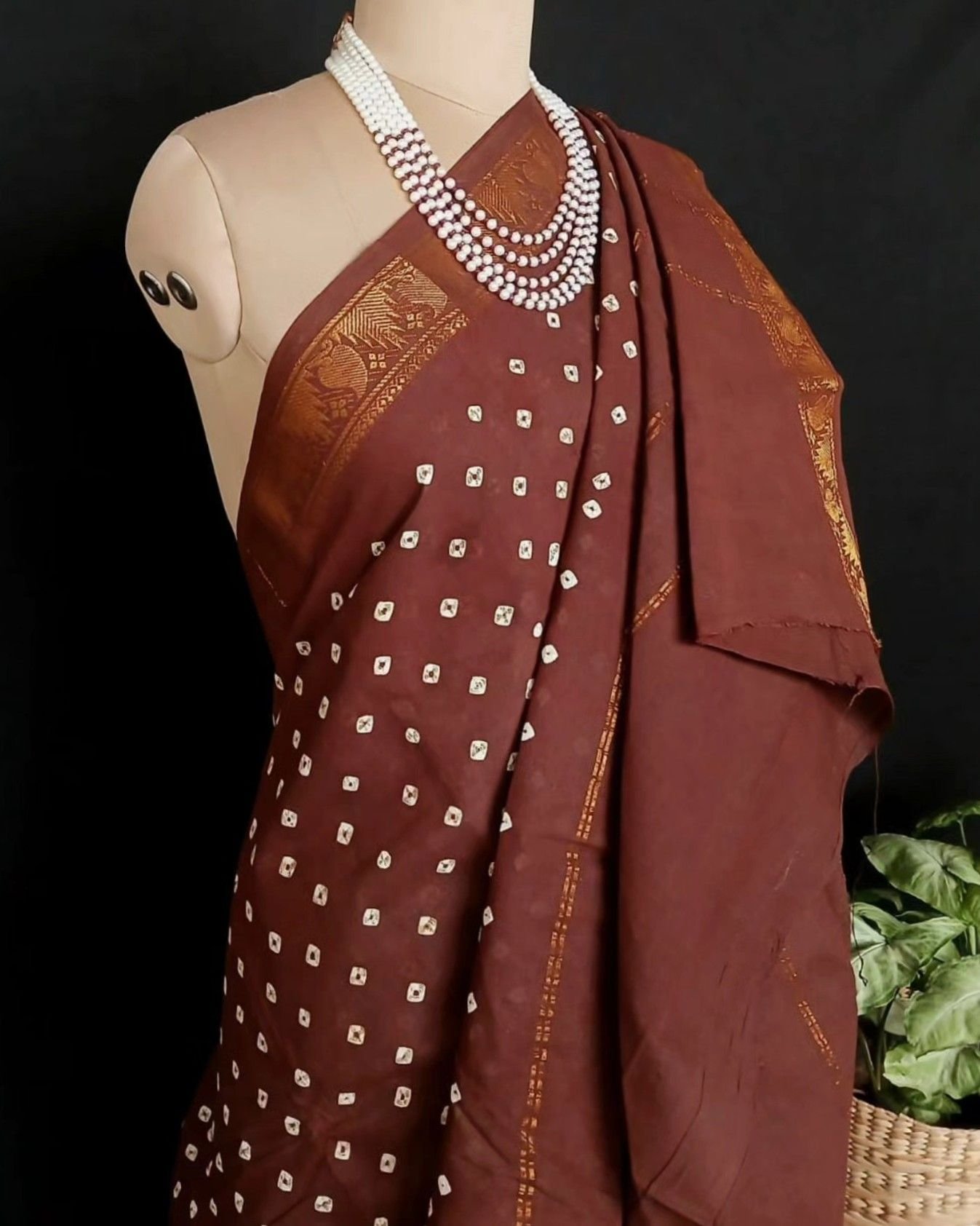 Hand-knotted Madurai Sungudi Cotton Saree- (HKSS0014) - Image 2