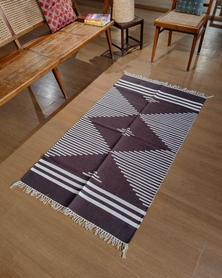 Handwoven Dhurrie from Warangal (5 x 3 ft) – (HDFW1007) - Image 2