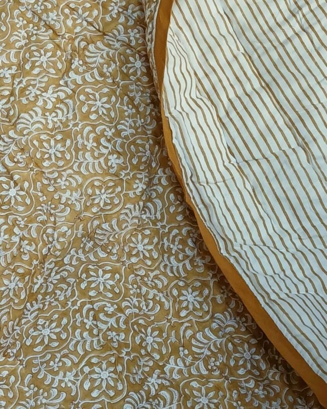 Sanganeri Handblock Print Reversible Single Razai - Image 3