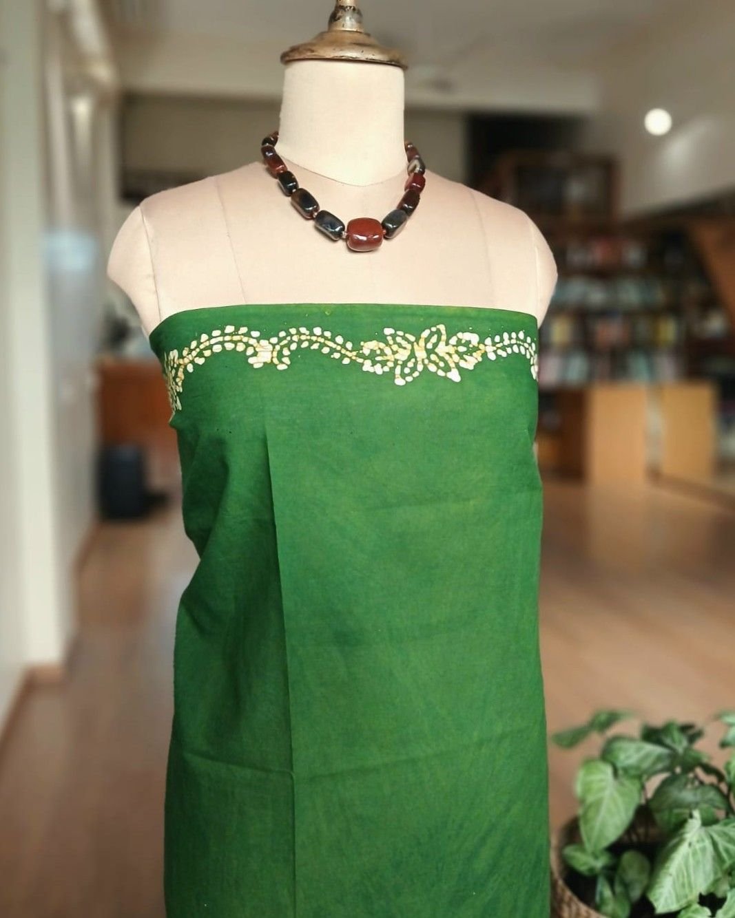 No-Zari Batik Saree from Madurai - (NZBS1006) - Image 8