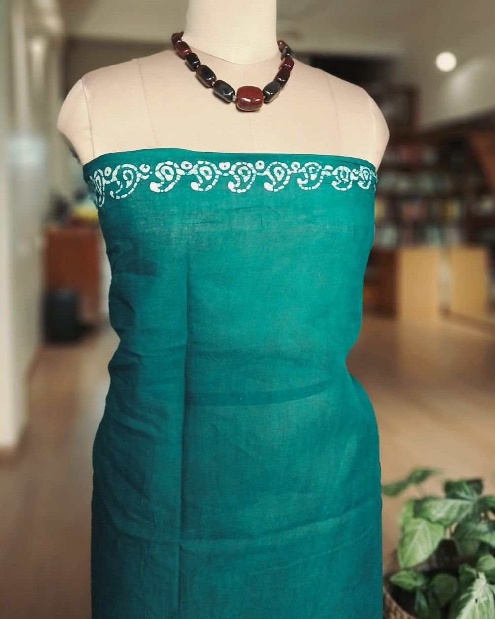 No-Zari Batik Saree from Madurai - (NZBS1007) - Image 8