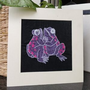 Kantha Embroidered Artwork Frogs – (ARTW1026)