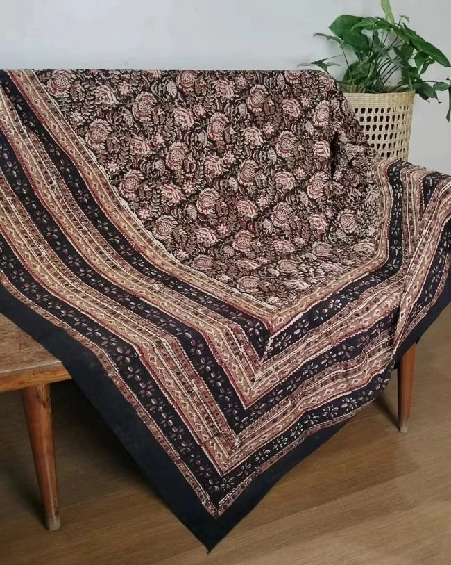 Natural Dyes Double Bedsheet in Handblock (NDHB0004)