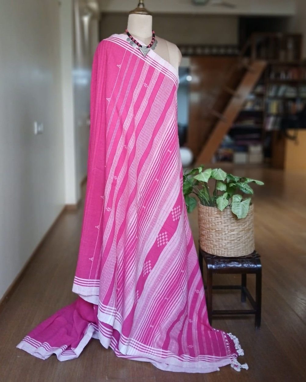 Bhujodi Saree handwoven in Kala Cotton – (BHUJ1024) - Image 3