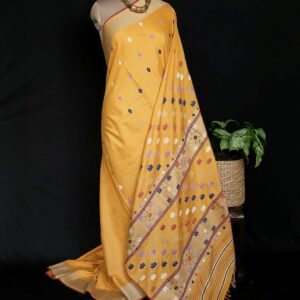 Ahimsa Eri Silk saree from Sualkuchi in Assam - (AESS0015)