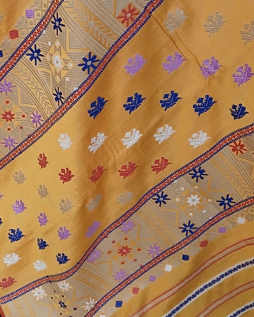 Ahimsa Eri Silk saree from Sualkuchi in Assam - (AESS0015) - Image 5