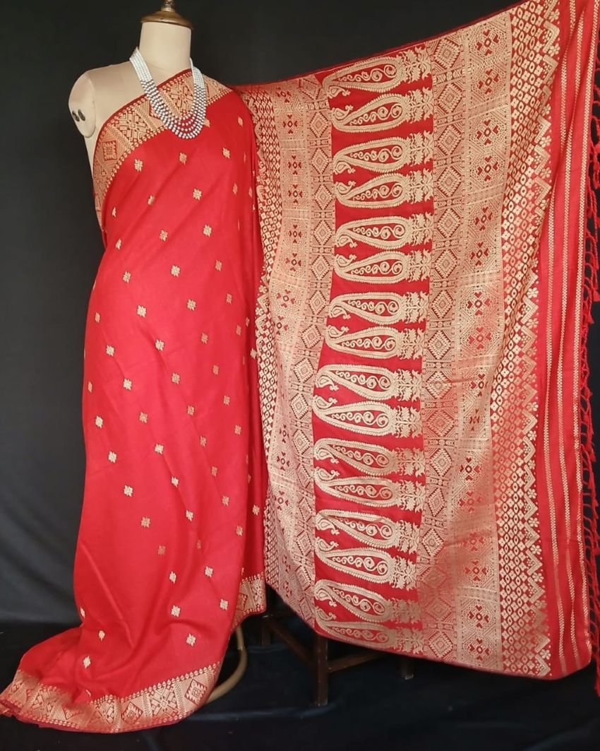 Ahimsa Eri Silk saree from Sualkuchi in Assam - (AESS0016) - Image 5