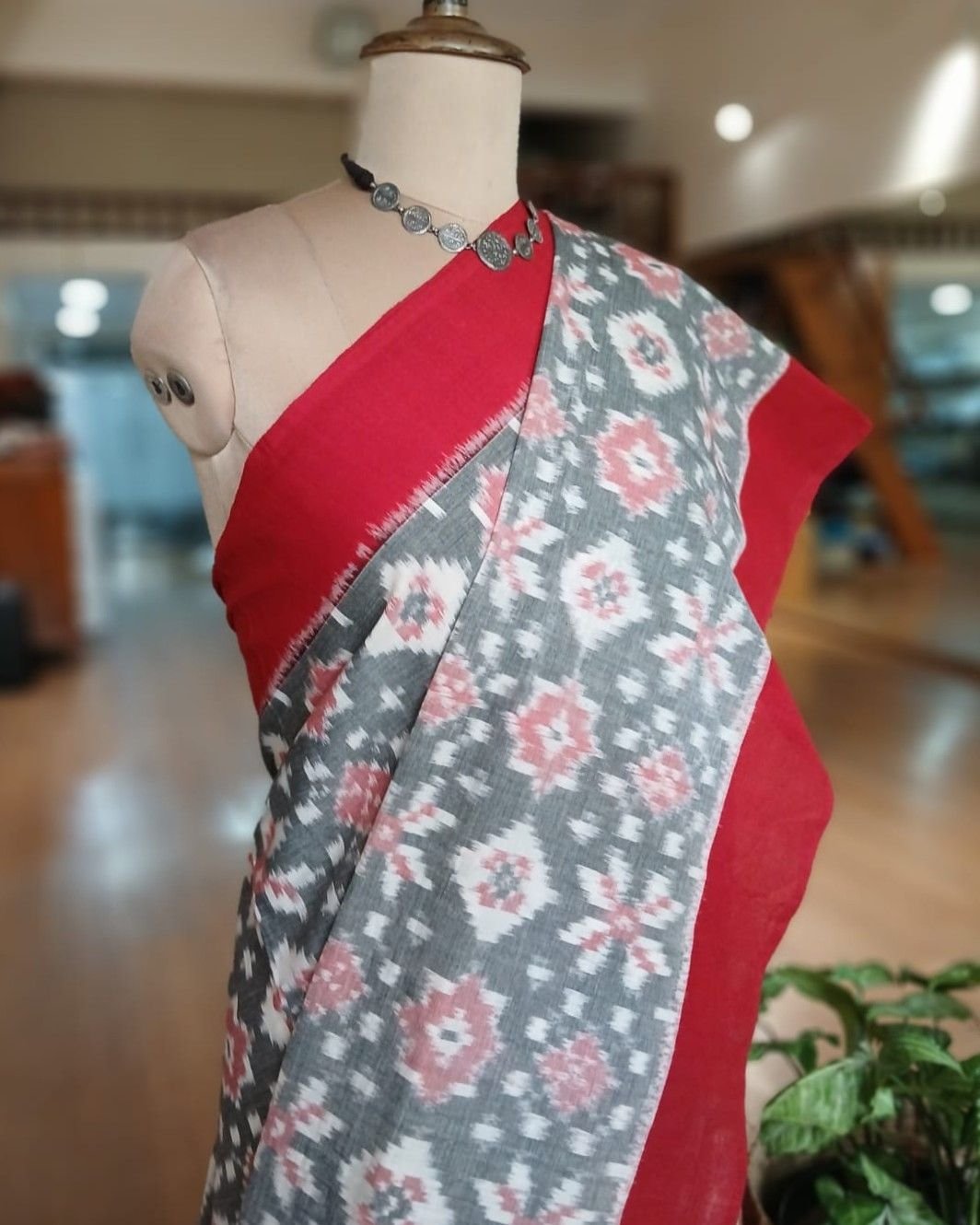 Single Ikat saree from Koyyalagudem - (SISK0006) - Image 6