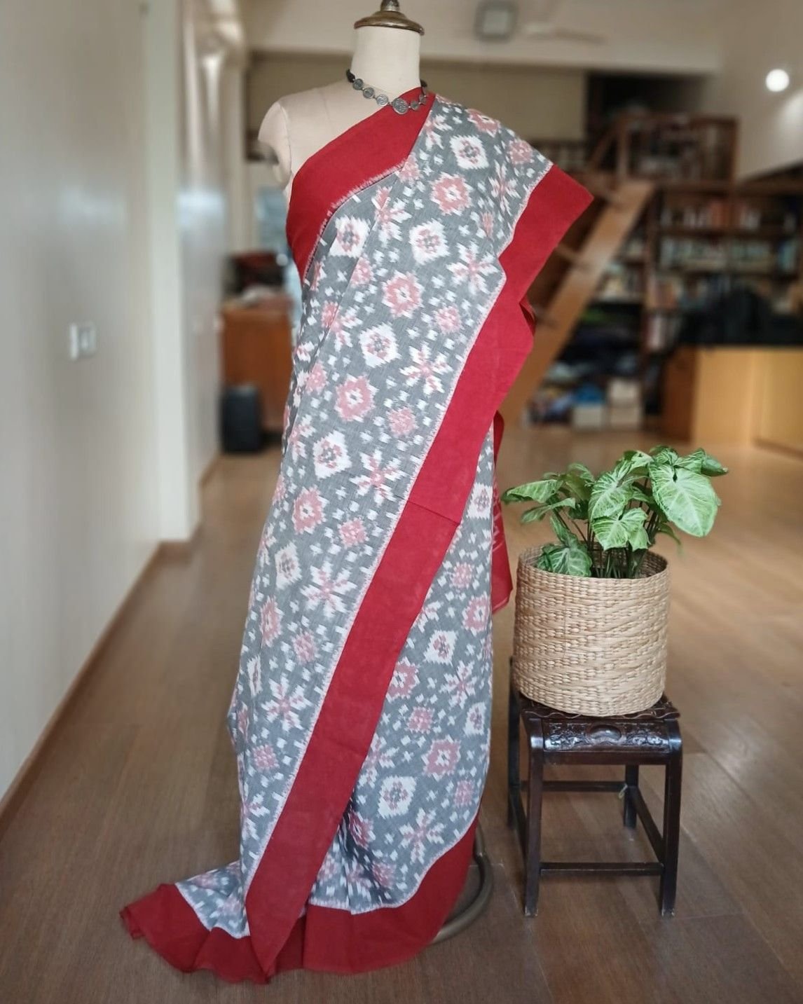 Single Ikat saree from Koyyalagudem - (SISK0006) - Image 8