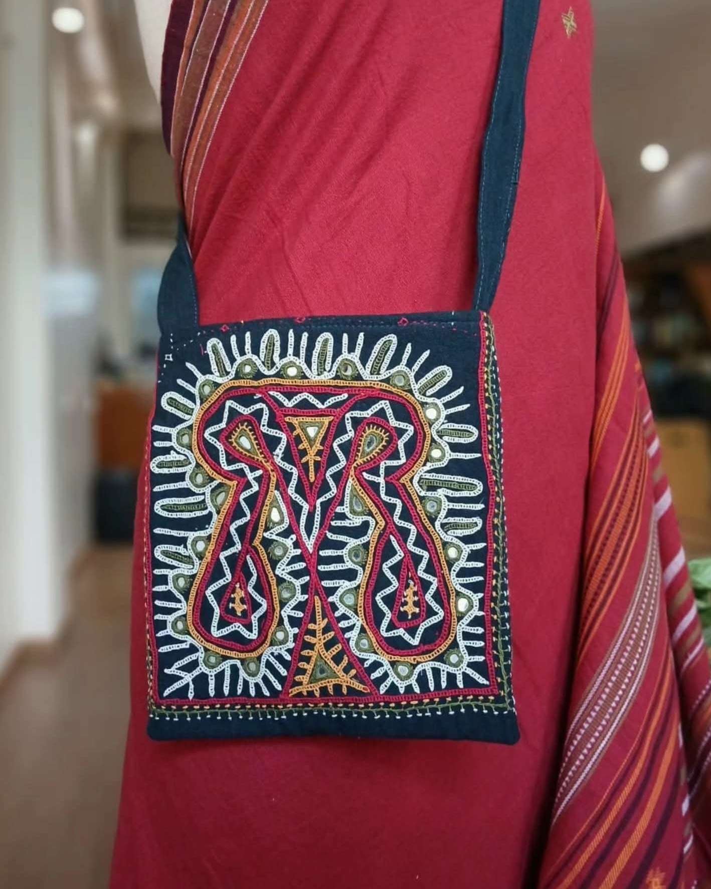 Dhebariya Rabari Embroidered Sling Bag – (DREB0003)