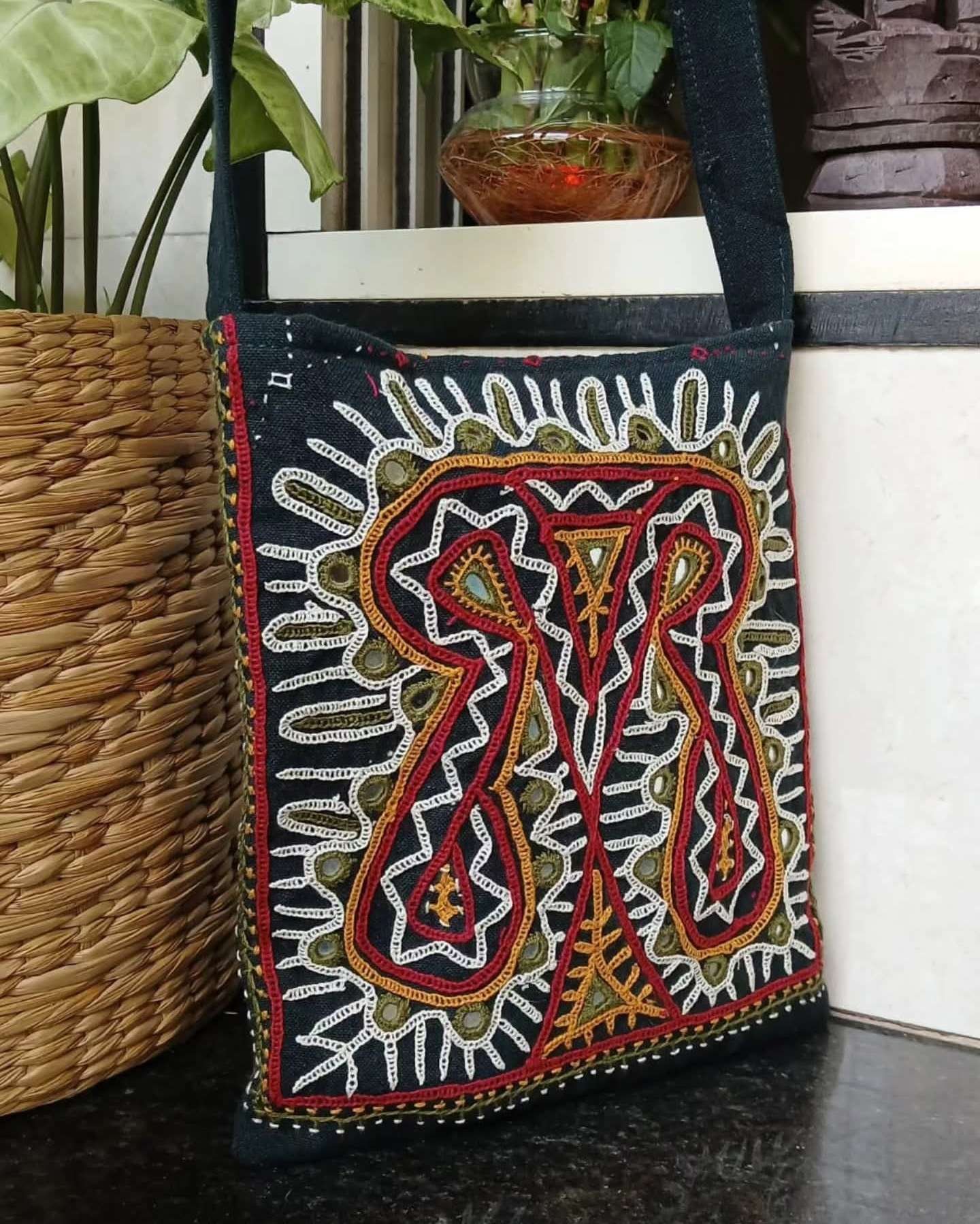 Dhebariya Rabari Embroidered Sling Bag – (DREB0003) - Image 4