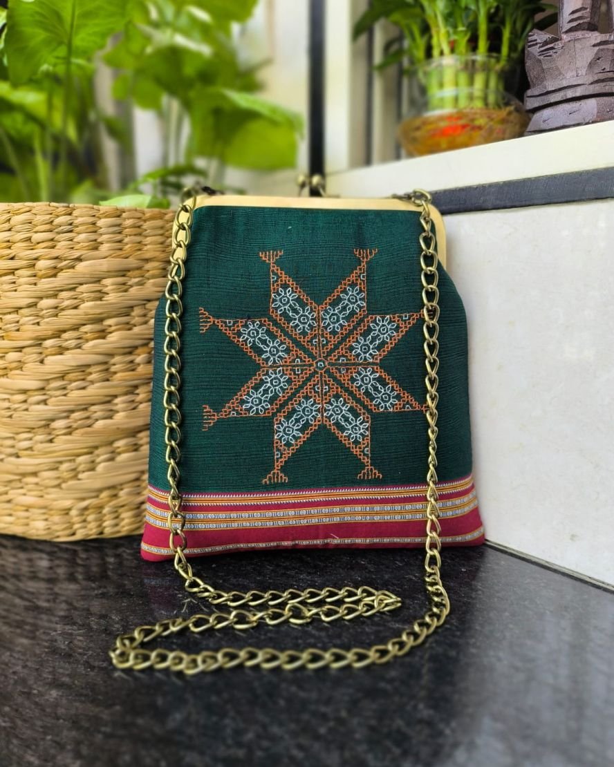 Kasuti Embroidered Purse (KSTP1007) - Image 2