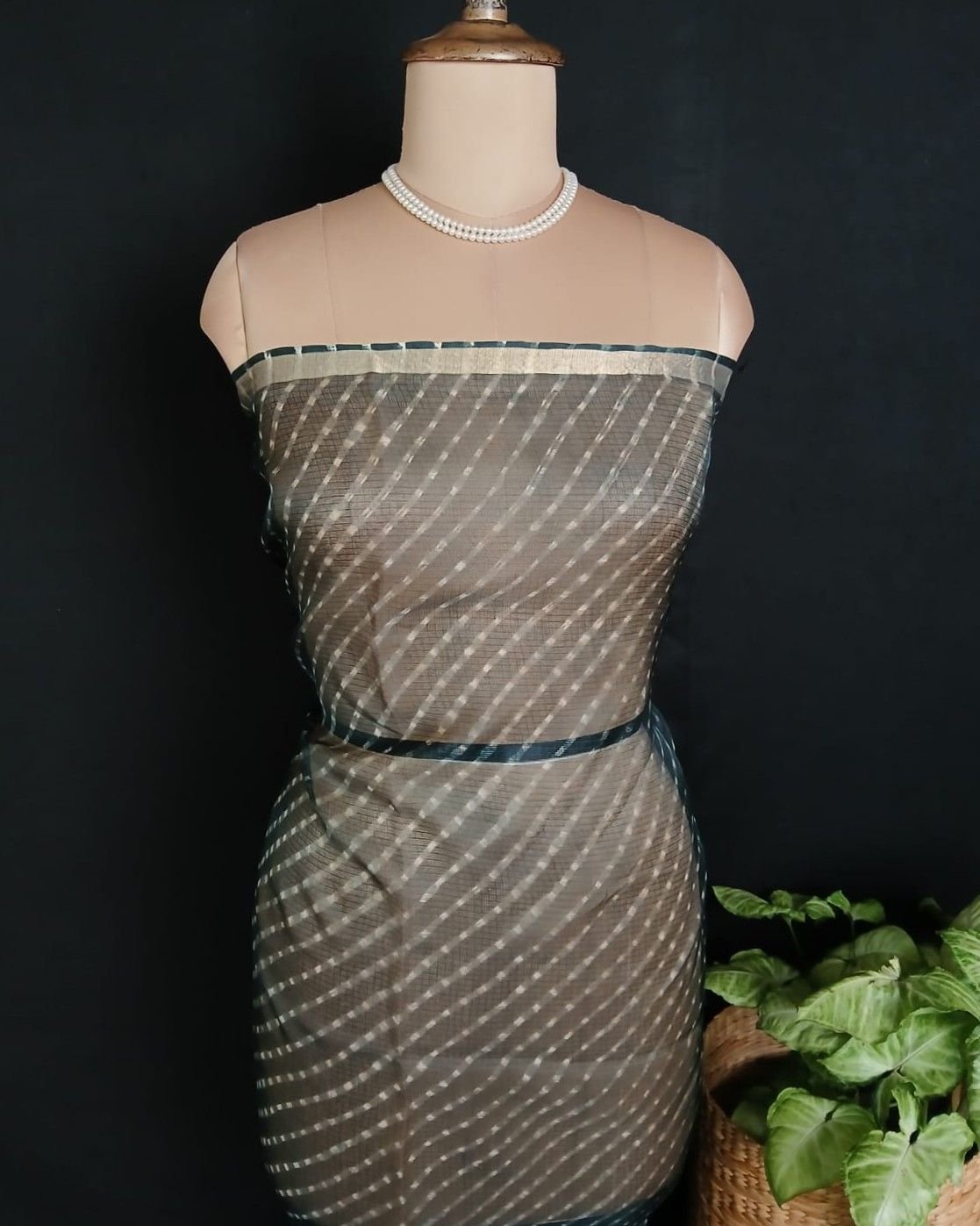 Hand tie-dye Leheriya on Kota Silk (HTKS0062) - Image 7