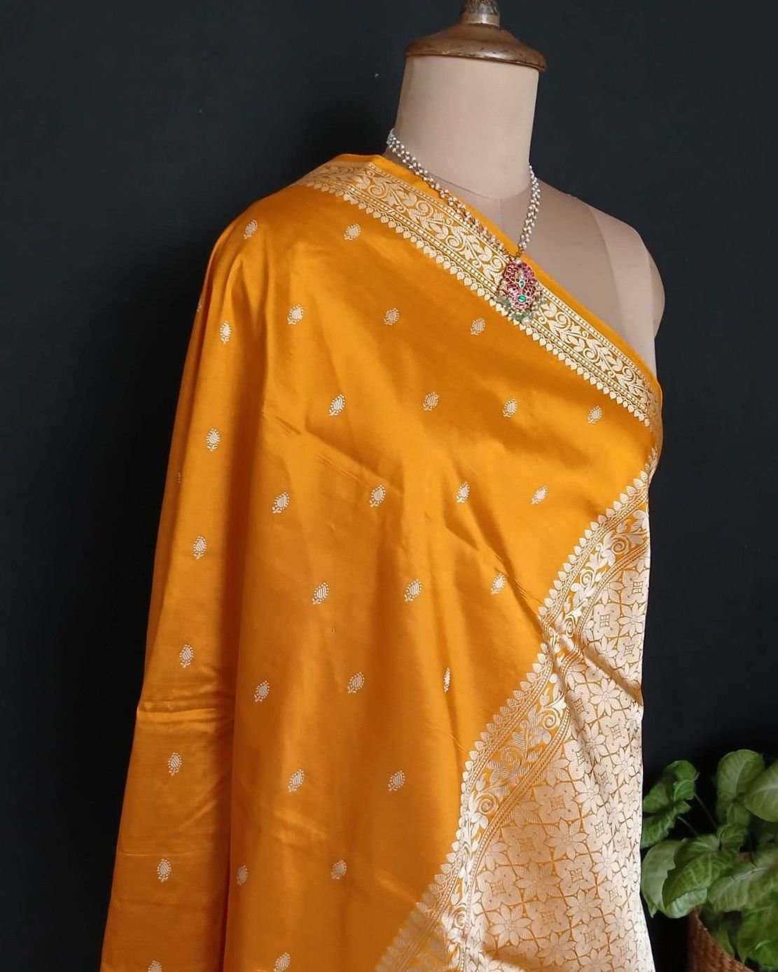 Banarasi No Zari Katan Silk Saree – (NZSS0027) - Image 9