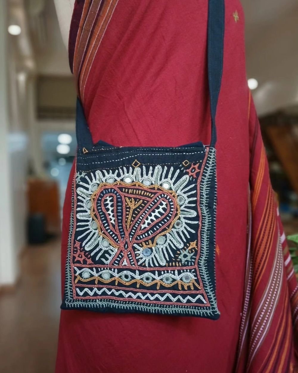 Dhebariya Rabari Embroidered Sling Bag – (DREB0004)