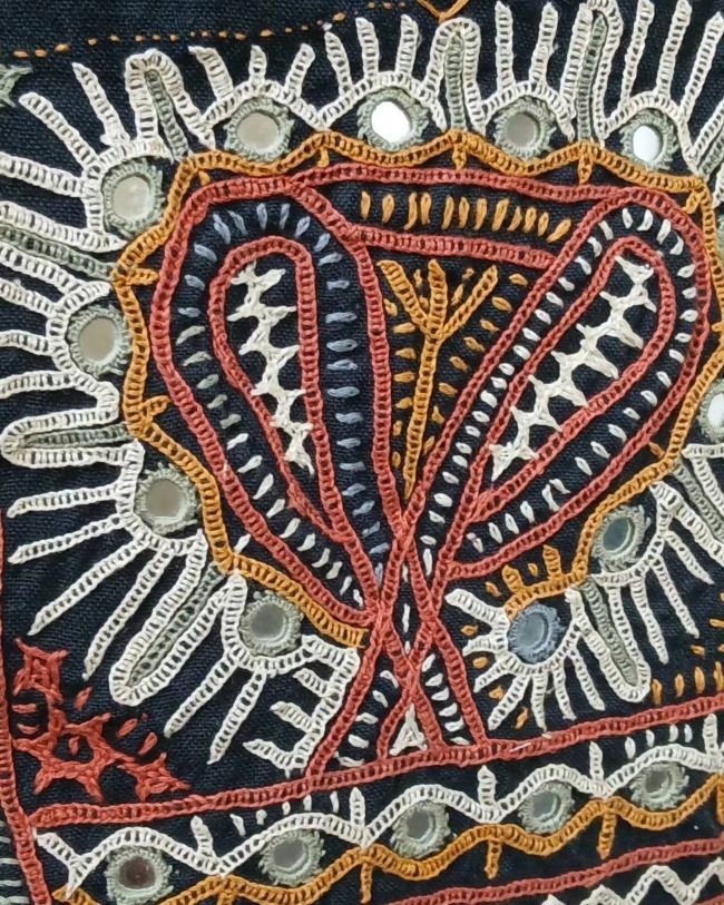 Dhebariya Rabari Embroidered Sling Bag – (DREB0004) - Image 2