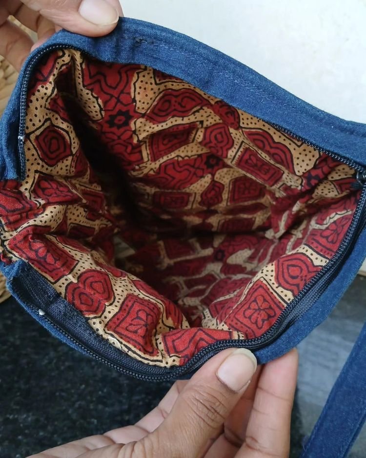 Dhebariya Rabari Embroidered Sling Bag – (DREB0006) - Image 4