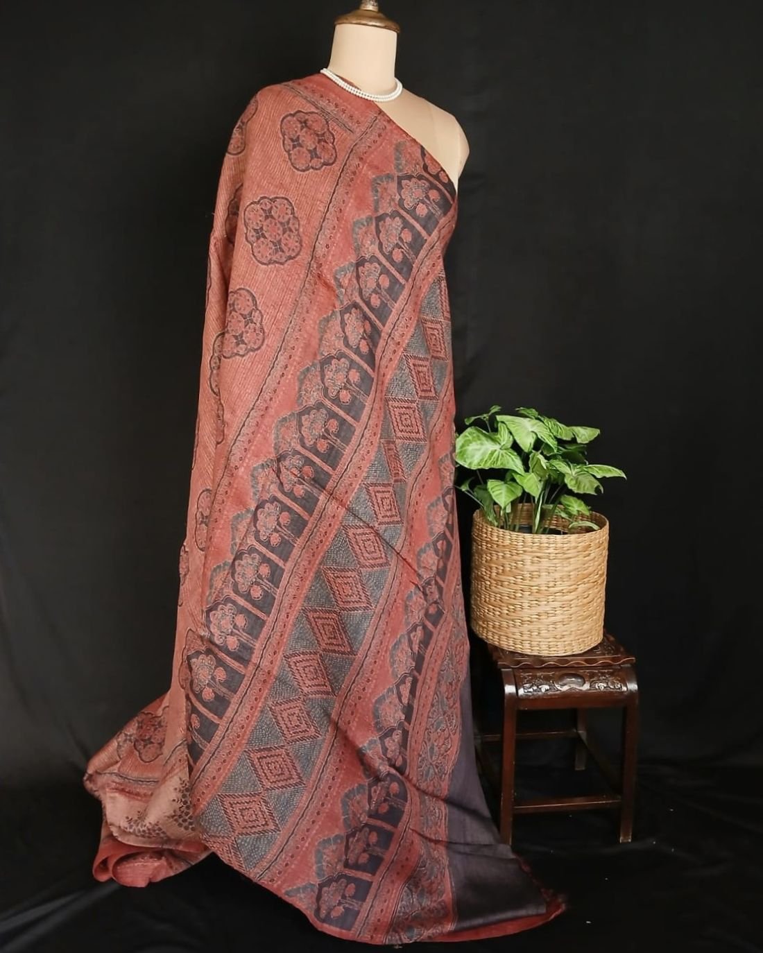 Ajrakh Desi Tussar Silk Saree – (ATSS0029) - Image 10