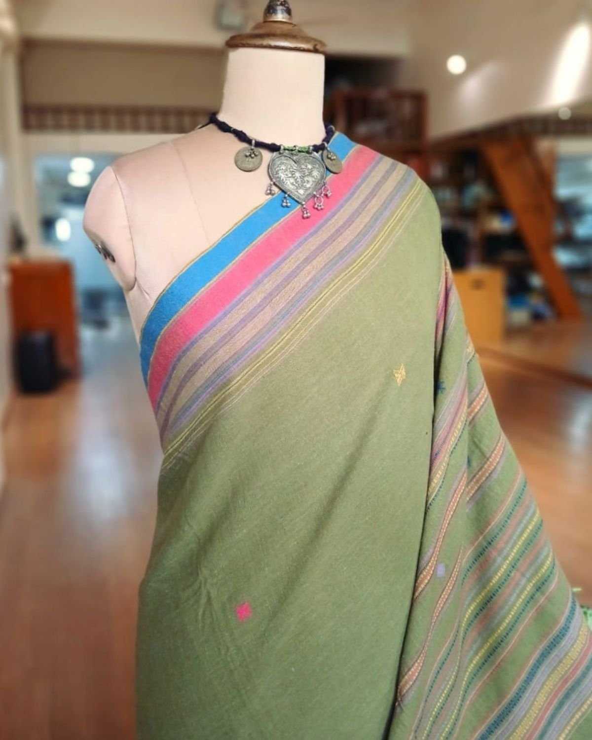 Bhujodi Saree handwoven in Kala Cotton – (BHUJ1028) - Image 3