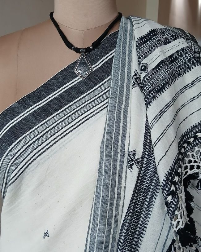 Bhujodi Saree handwoven in Kala Cotton – (BHUJ1042) - Image 6