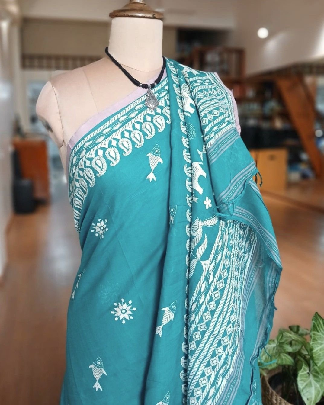 Kantha Hand Embroidery on Begumpuri Cotton – (KNCS1072) - Image 6