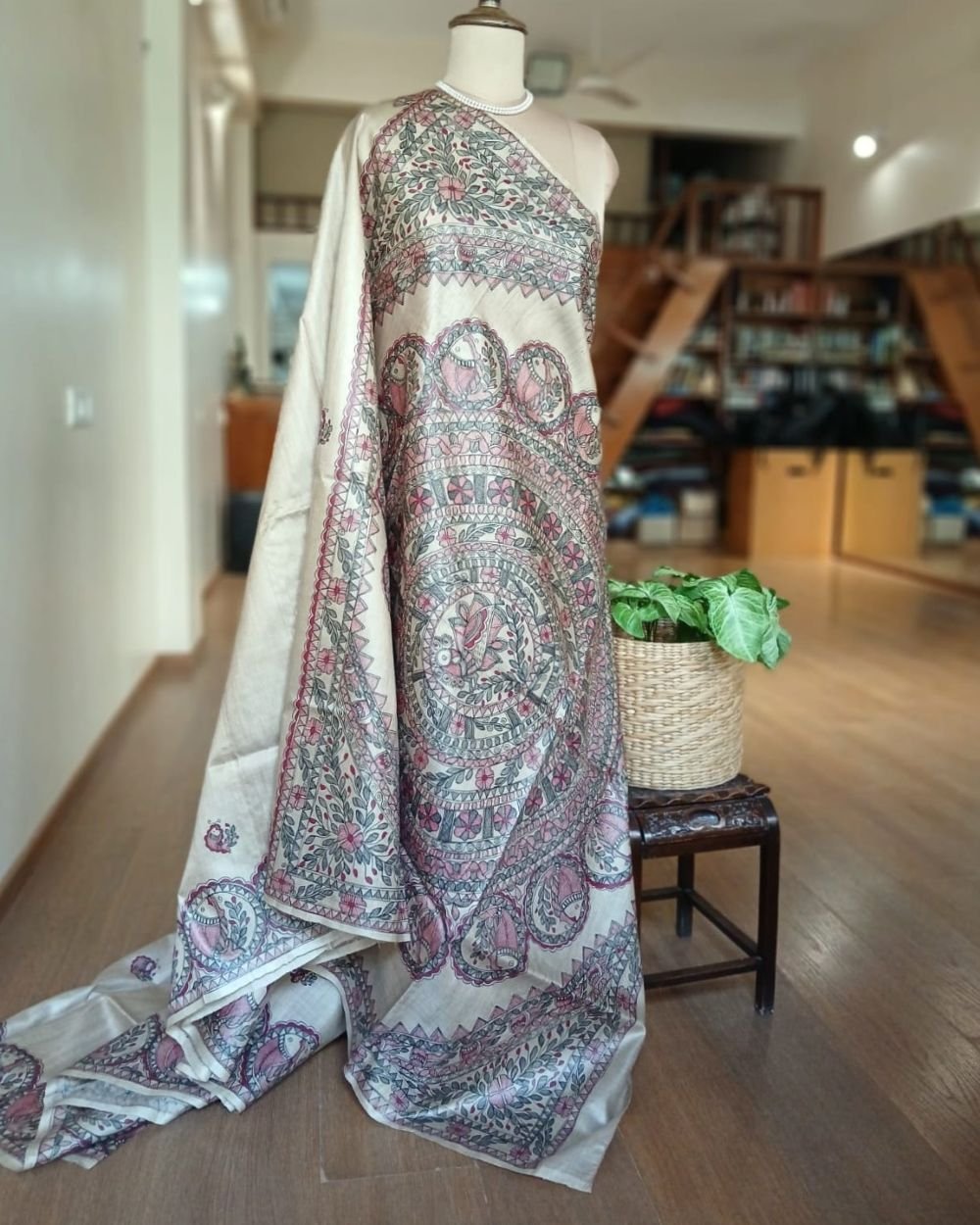 Madhubani on Tussar Silk – (MADT0035) - Image 10