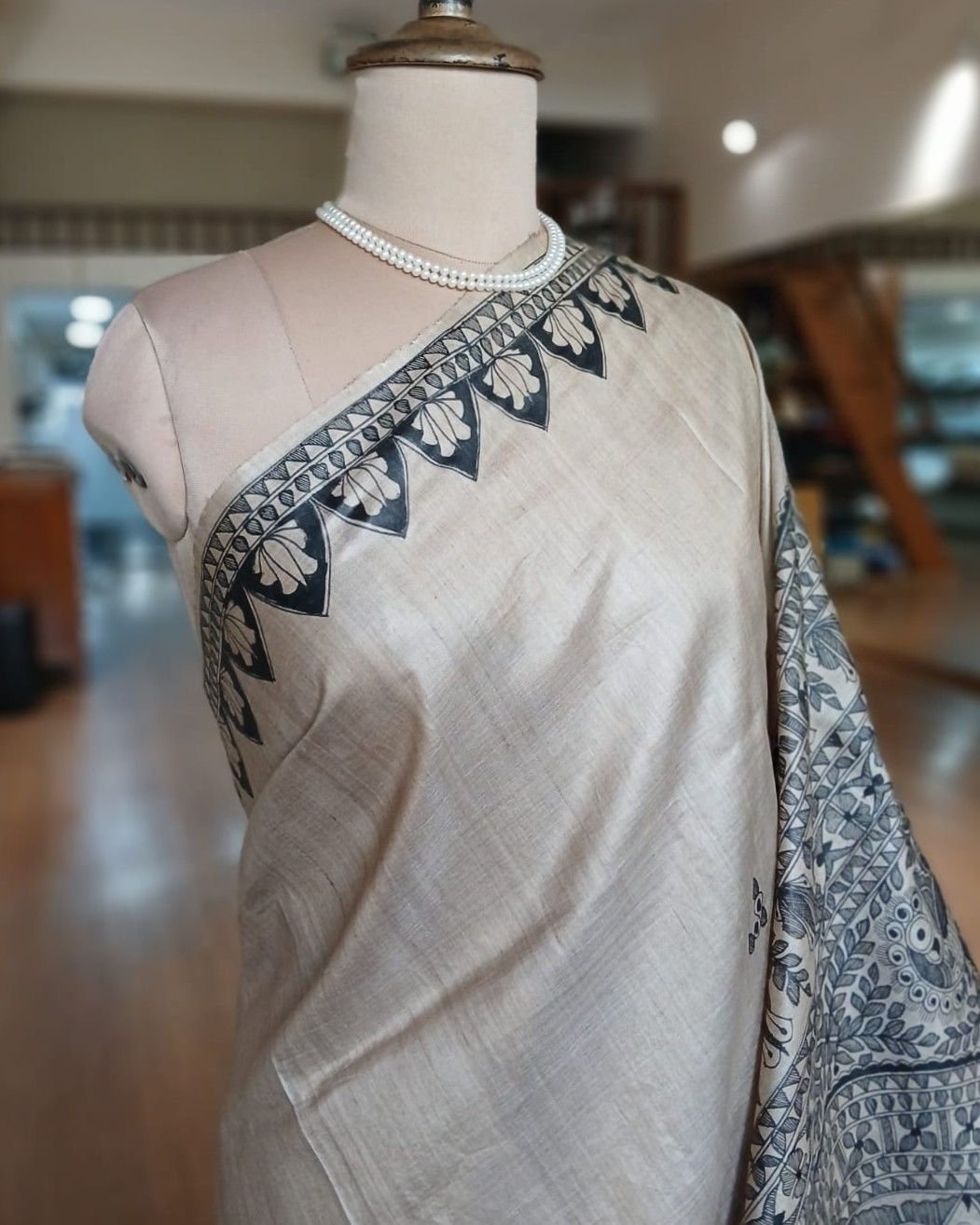 Madhubani on Tussar Silk – (MADT0038) - Image 3