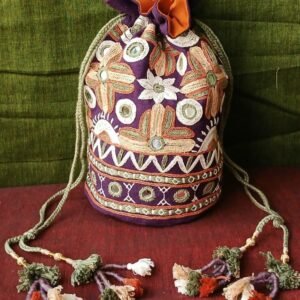 Paako Embroidered Potli Bag from Kutch – (PEPB0025)