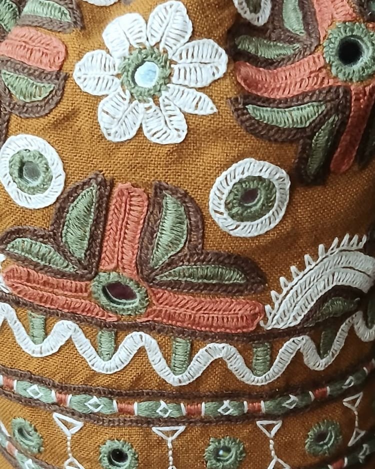 Paako Embroidered Potli Bag from Kutch – (PEPB0029) - Image 2
