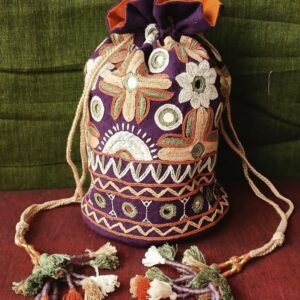 Paako Embroidered Potli Bag from Kutch – (PEPB0017)