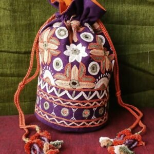 Paako Embroidered Potli Bag from Kutch – (PEPB0019)