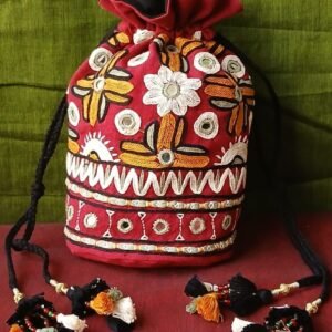 Paako Embroidered Potli Bag from Kutch – (PEPB0018)